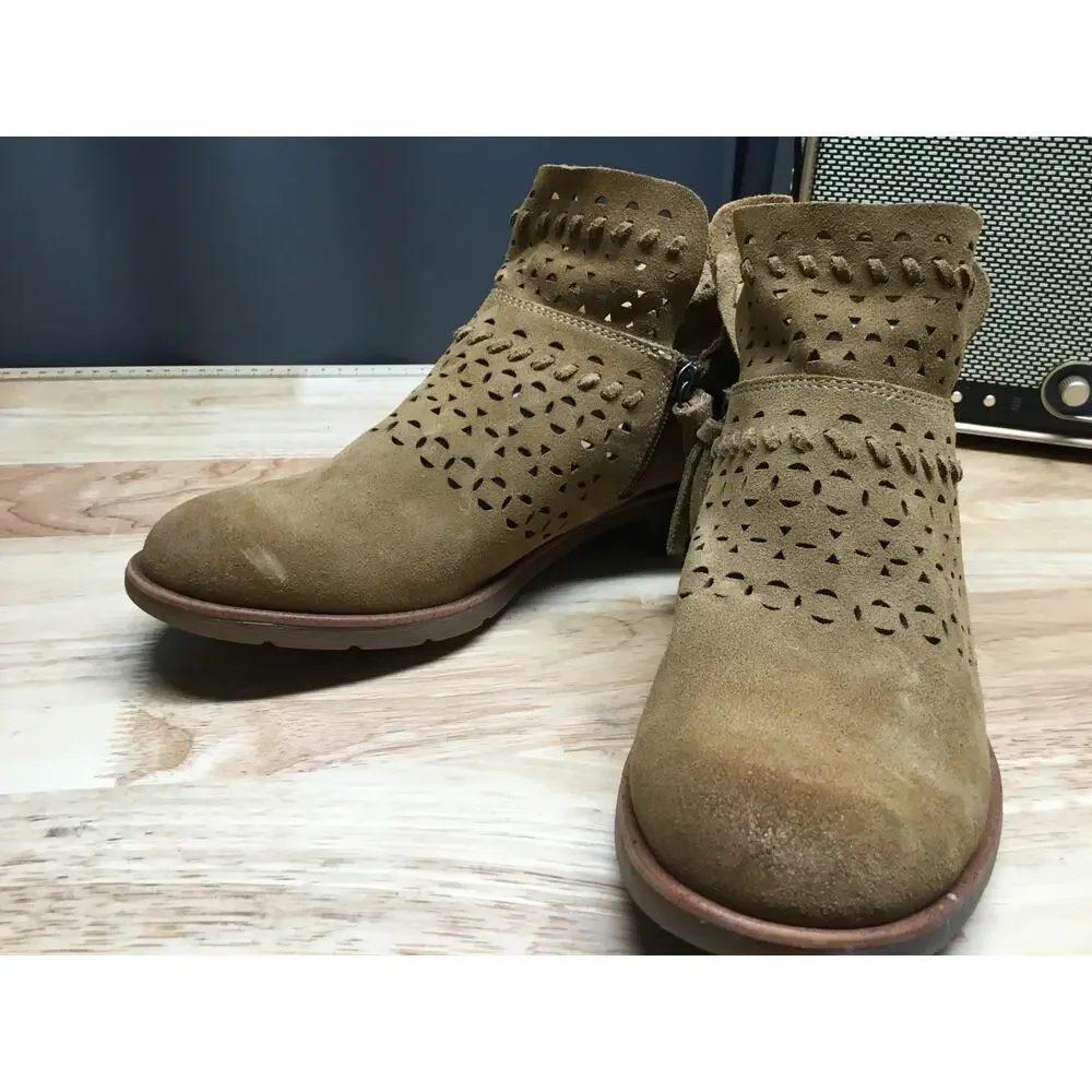 Sofft Bristow Saddle Suede Ankle Booties Women's 8.5 Tan Laser Cut Side Zip